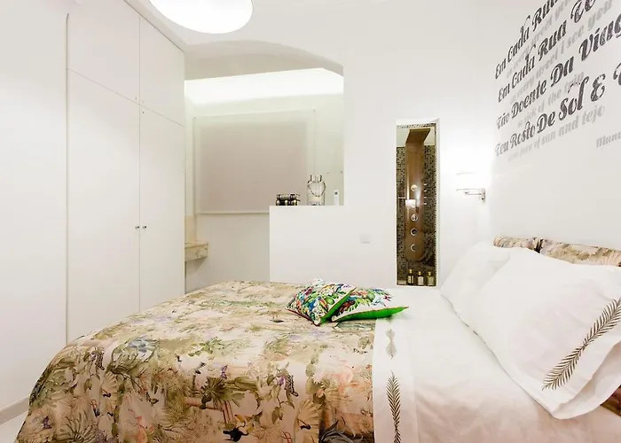 Ginjinha House - 4 - Bairro Alto - With Ac By Lisbeyond
